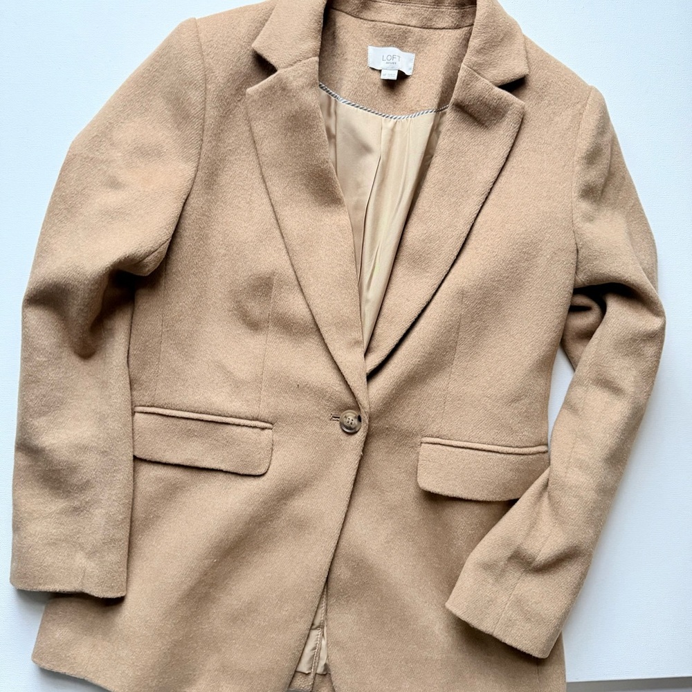 LOFT Classic Camel Blazer